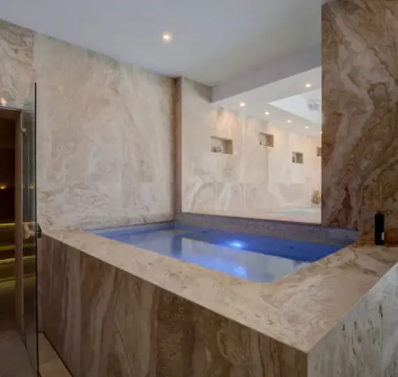 Краткосрочная аренда  отдельно стоящей виллы в Benahavís