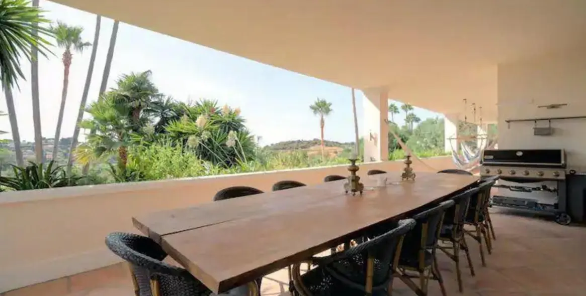 Alquiler a corto plazo de villa independiente en Benahavís 13