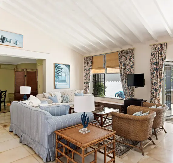 Краткосрочная аренда  отдельно стоящей виллы в The Golden Mile