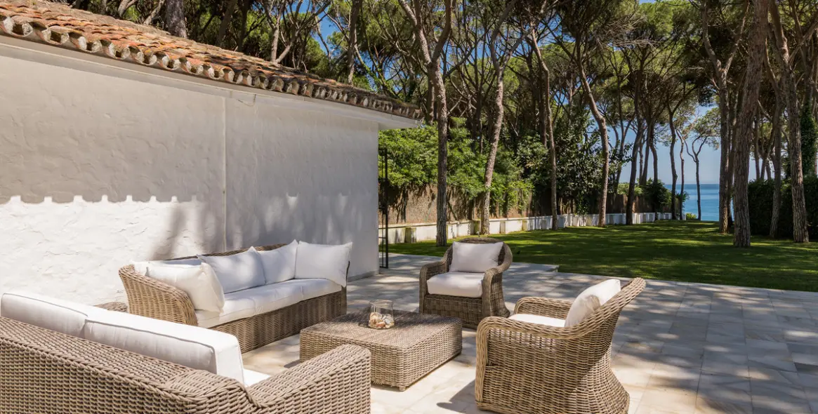 Краткосрочная аренда  отдельно стоящей виллы в The Golden Mile 13