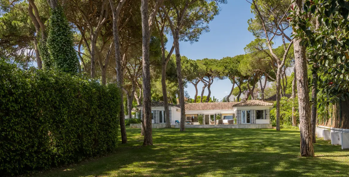 Краткосрочная аренда  отдельно стоящей виллы в The Golden Mile 22