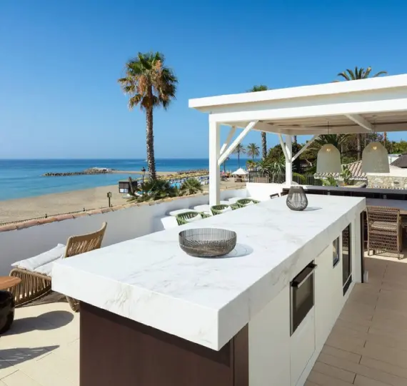 Short-term rent of detached villa in The Golden Mile