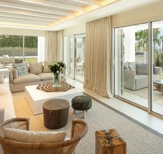 Short-term rent of detached villa in The Golden Mile