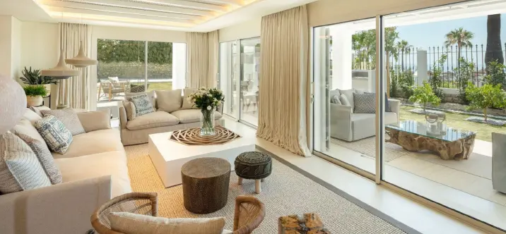 Short-term rent of detached villa in The Golden Mile 3