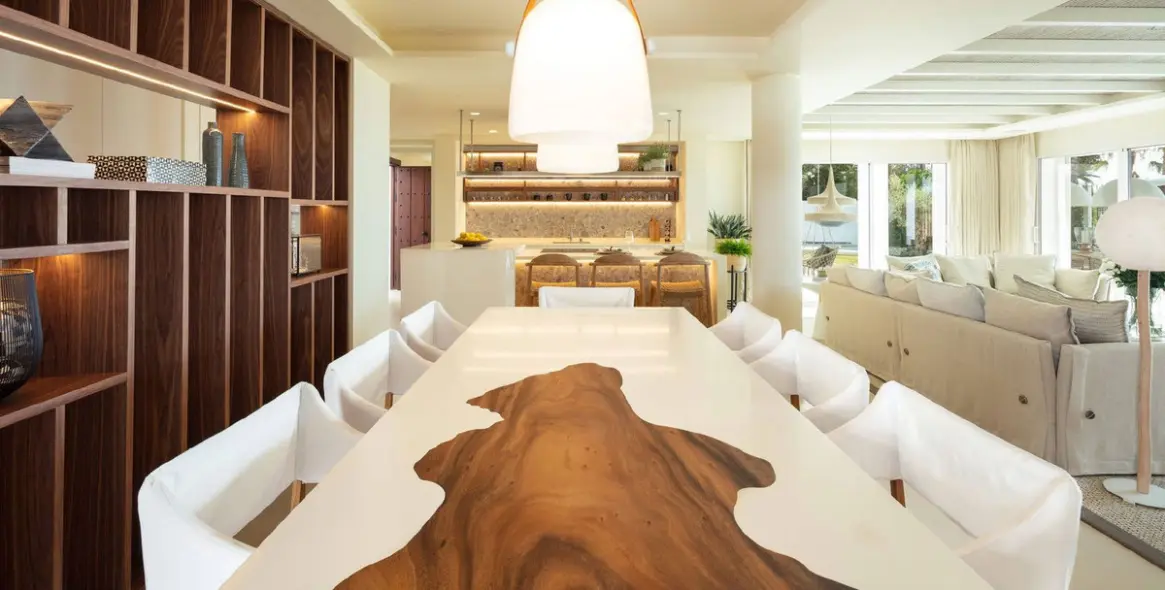 Short-term rent of detached villa in The Golden Mile 9