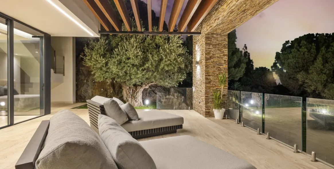 Short-term rent of detached villa in El Madroñal 132