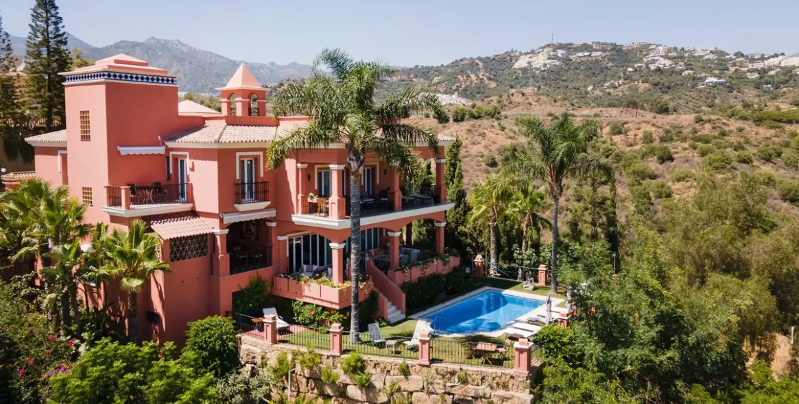 Краткосрочная аренда  отдельно стоящей виллы в Río Real 12