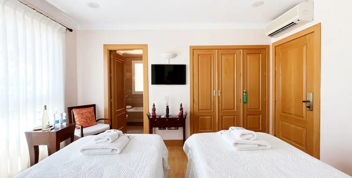 Краткосрочная аренда  отдельно стоящей виллы в Río Real 19