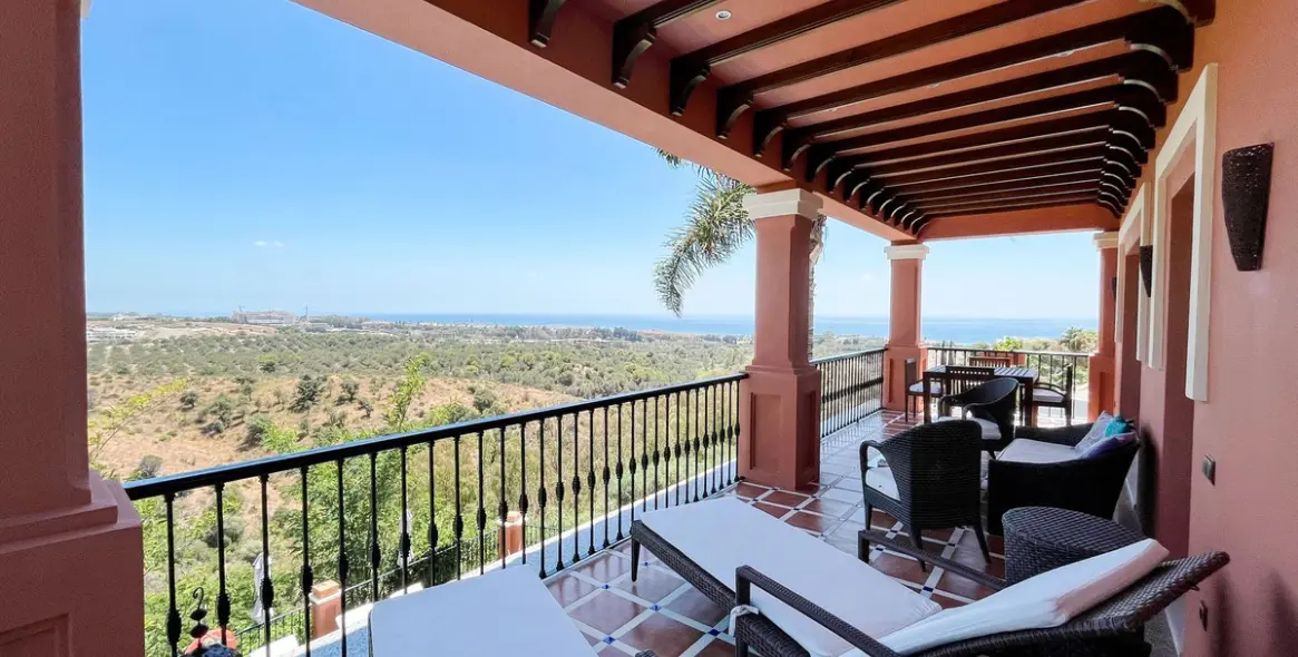 Alquiler a corto plazo de villa independiente en Río Real 28