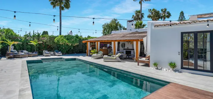 Краткосрочная аренда  отдельно стоящей виллы в Guadalmina Alta 0