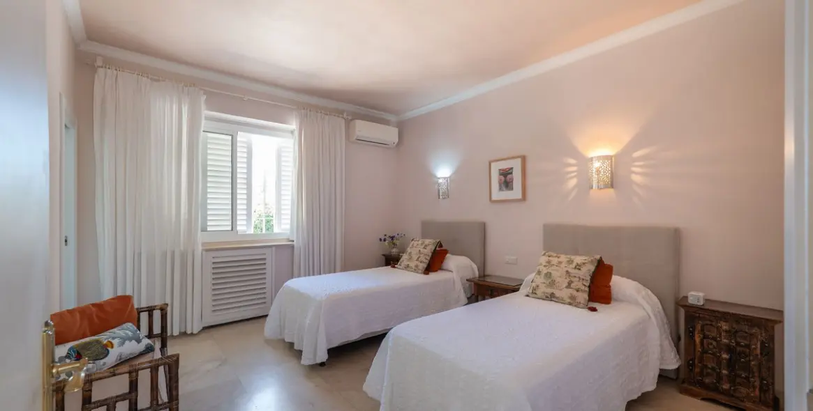 Short-term rent of detached villa in Guadalmina Baja 15