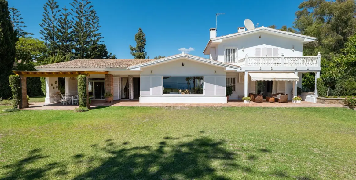 Краткосрочная аренда  отдельно стоящей виллы в Guadalmina Baja 32