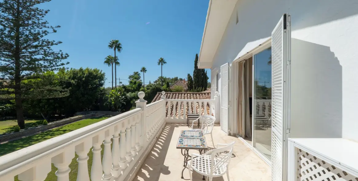Short-term rent of detached villa in Guadalmina Baja 26