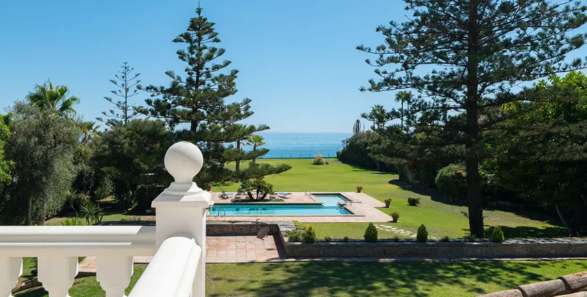 Short-term rent of detached villa in Guadalmina Baja 27