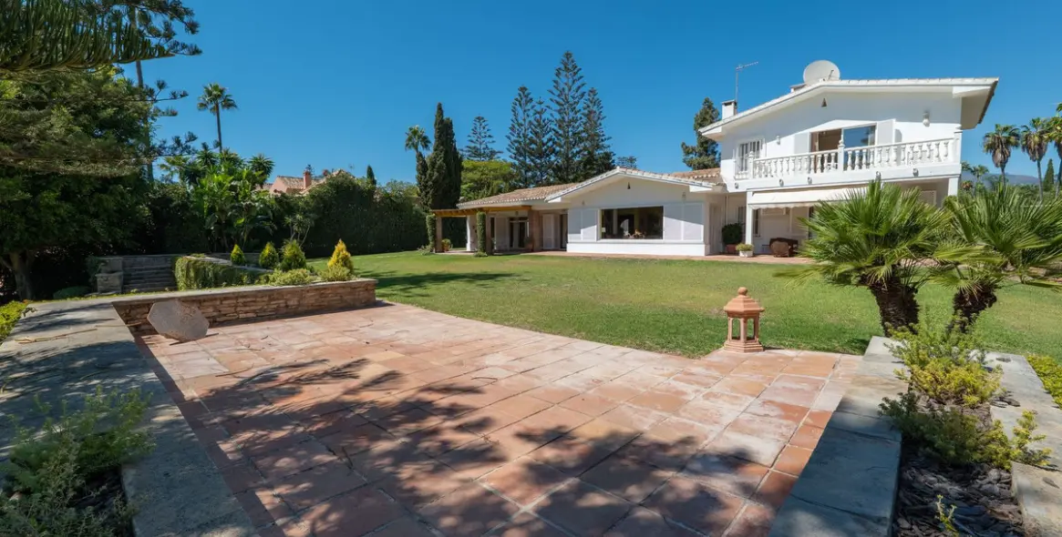 Short-term rent of detached villa in Guadalmina Baja 29