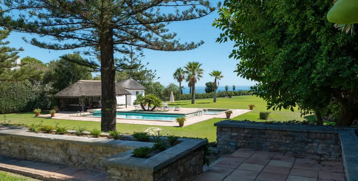 Short-term rent of detached villa in Guadalmina Baja 31