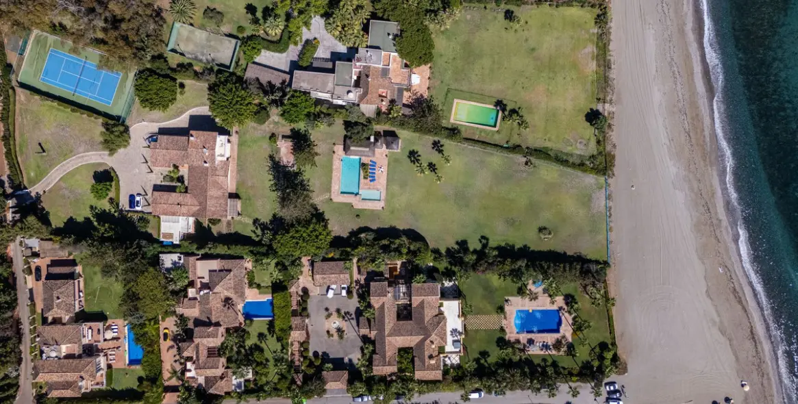Short-term rent of detached villa in Guadalmina Baja 40