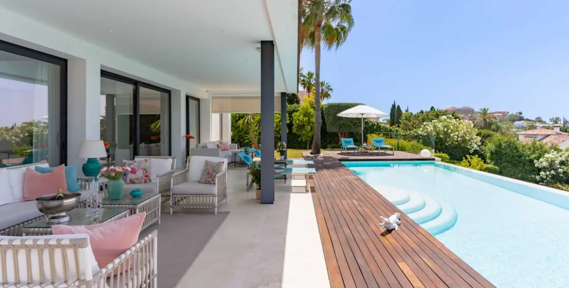 Краткосрочная аренда  отдельно стоящей виллы в Nueva Andalucía 2