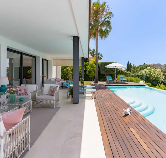 Краткосрочная аренда  отдельно стоящей виллы в Nueva Andalucía