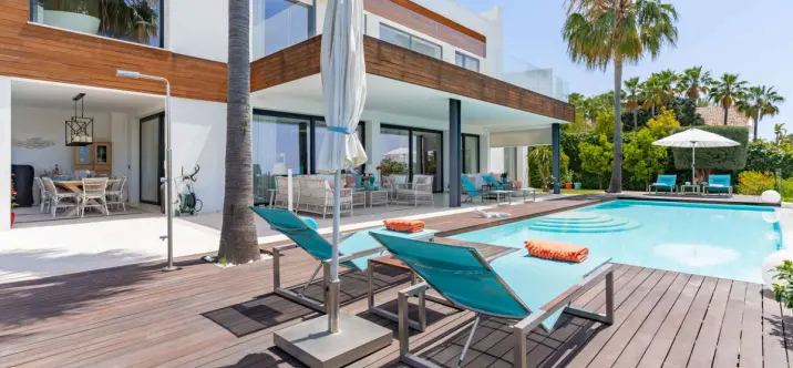 Краткосрочная аренда  отдельно стоящей виллы в Nueva Andalucía 4