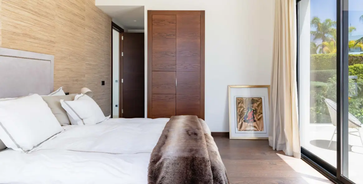 Краткосрочная аренда  отдельно стоящей виллы в Nueva Andalucía 18