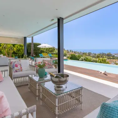 Alquiler a corto plazo de villa independiente en Nueva Andalucía