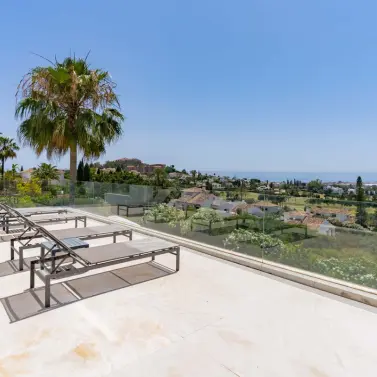 Alquiler a corto plazo de villa independiente en Nueva Andalucía