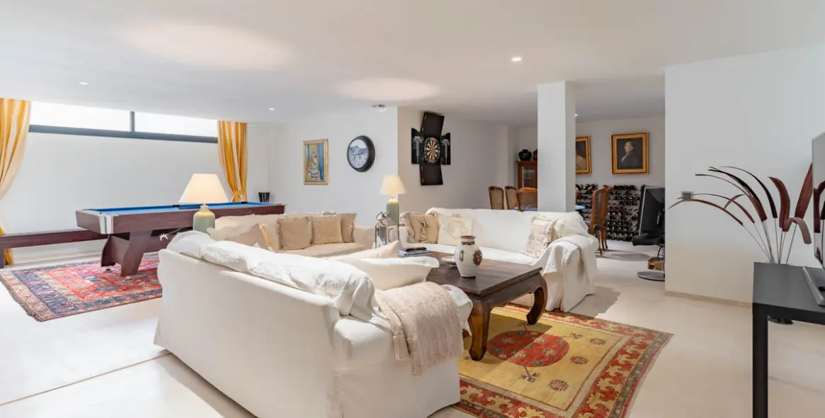 Краткосрочная аренда  отдельно стоящей виллы в Nueva Andalucía 24