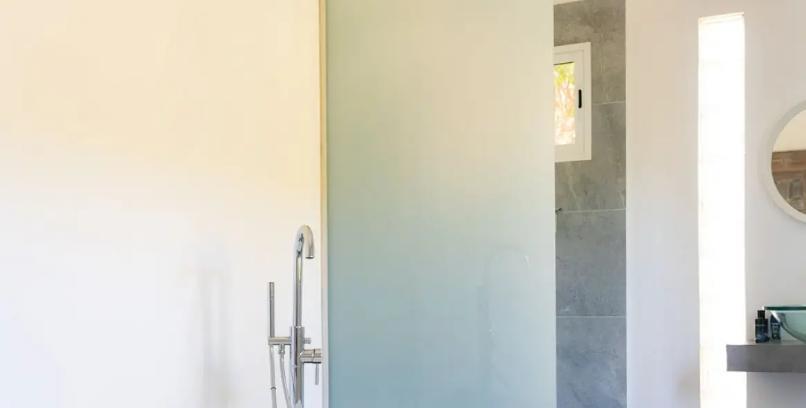 Продажа  отдельно стоящей виллы в Hacienda Las Chapas 25