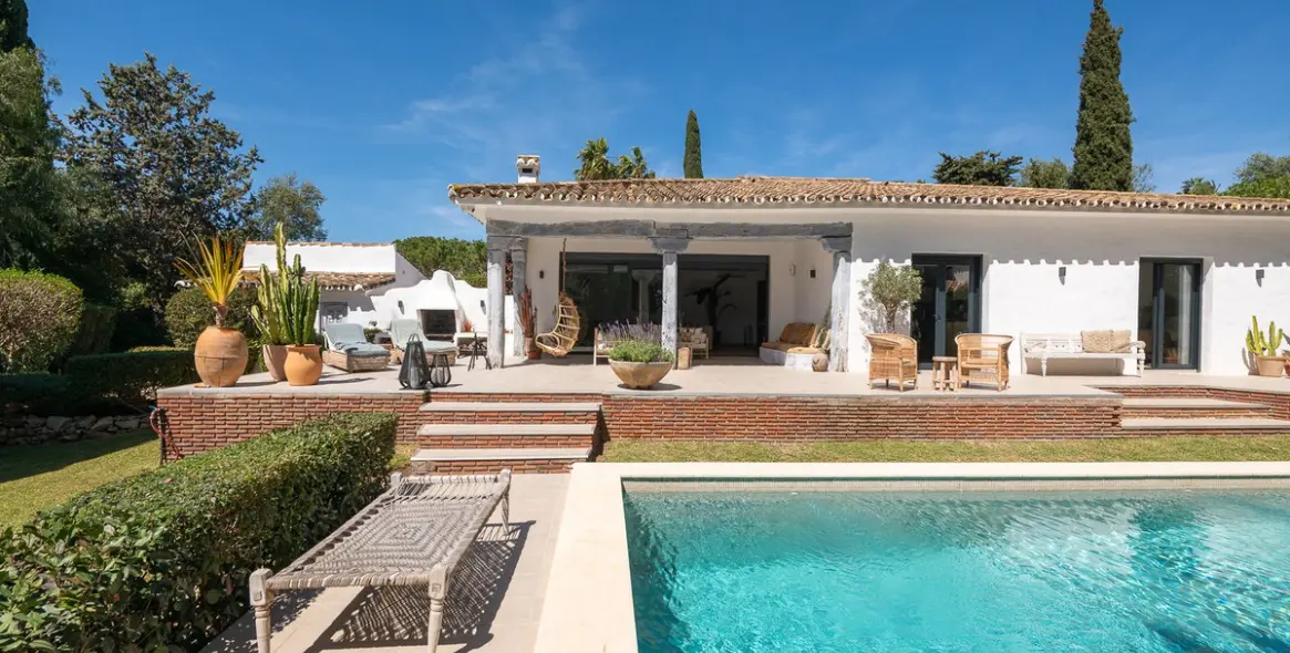 Продажа  отдельно стоящей виллы в Hacienda Las Chapas 28