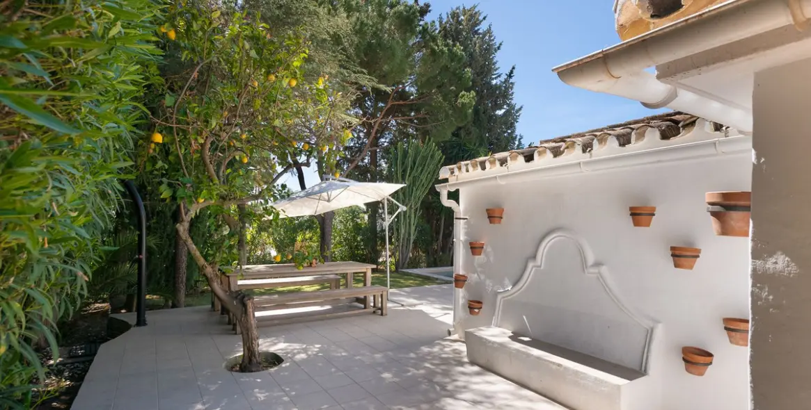 Продажа  отдельно стоящей виллы в Hacienda Las Chapas 34