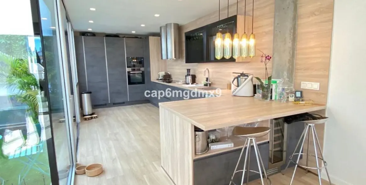 Short-term rent of semi-detached house in Bahía de Marbella 8