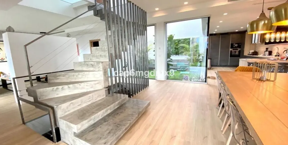 Short-term rent of semi-detached house in Bahía de Marbella 15