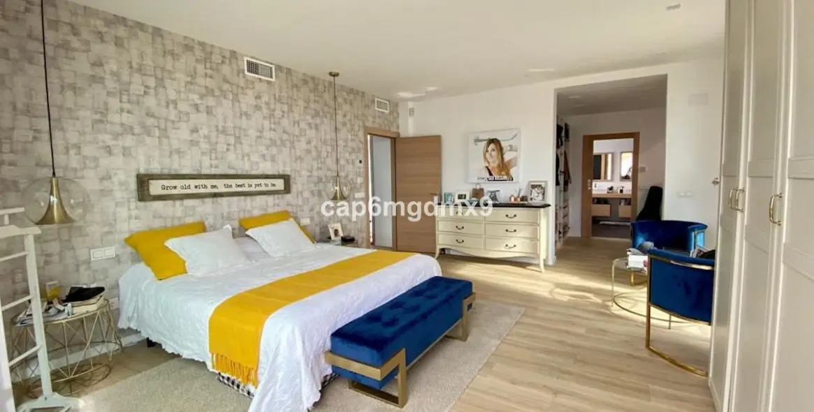 Short-term rent of semi-detached house in Bahía de Marbella 20