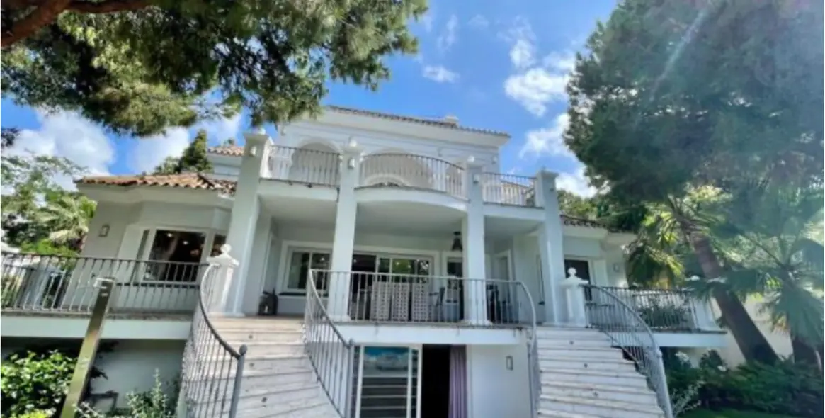 Short-term rent of detached villa in Marbella 1