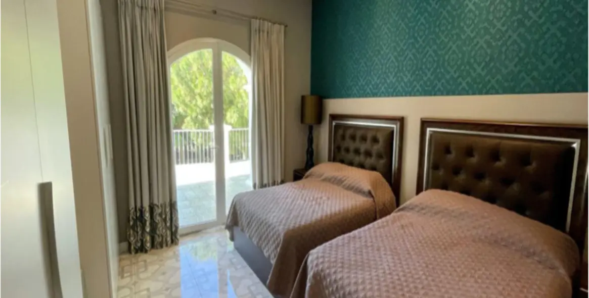 Short-term rent of detached villa in Marbella 9