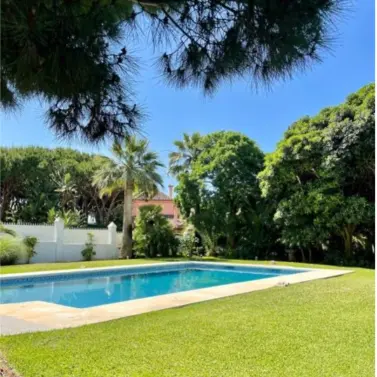 Краткосрочная аренда  отдельно стоящей виллы в Marbella