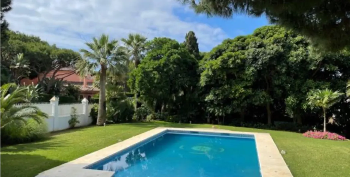 Short-term rent of detached villa in Marbella 7