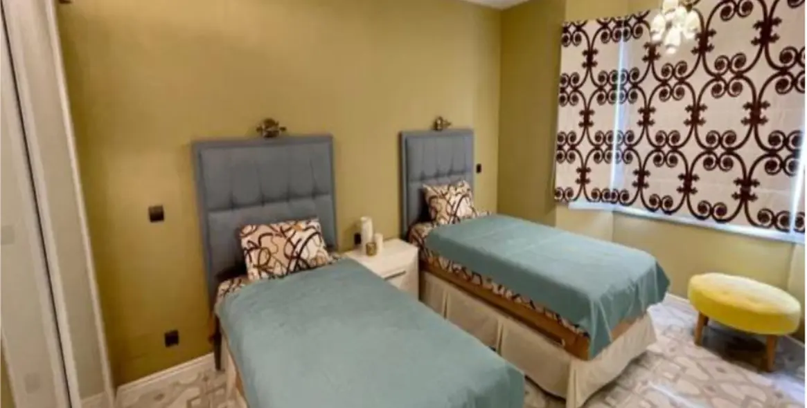 Short-term rent of detached villa in Marbella 15