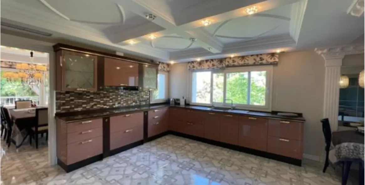 Short-term rent of detached villa in Marbella 25