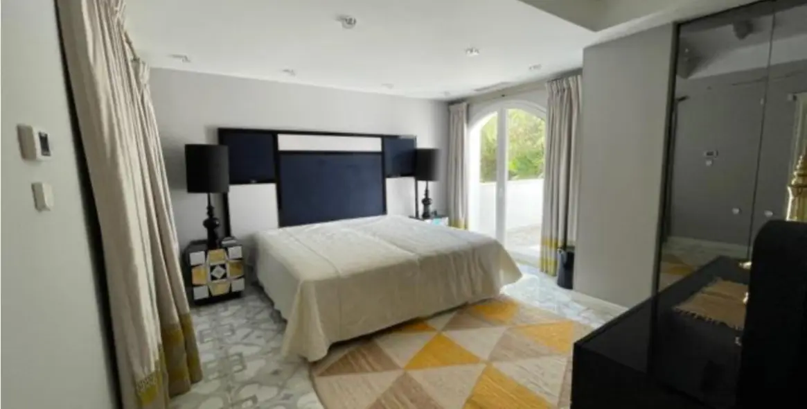 Short-term rent of detached villa in Marbella 31