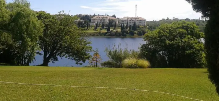 Alquiler a corto plazo de villa independiente en Cancelada 4