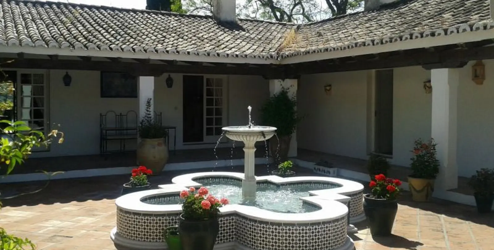 Short-term rent of detached villa in Cancelada 2