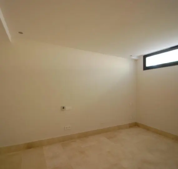 Long-term rent of detached villa in The Golden Mile