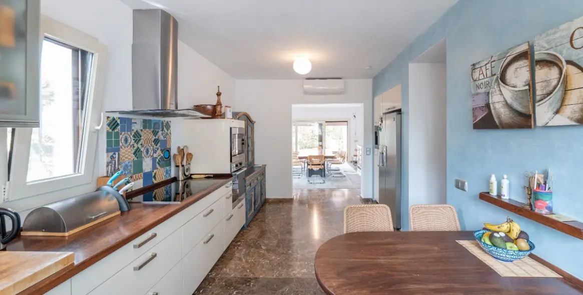 Long-term rent of detached villa in Marbella 9