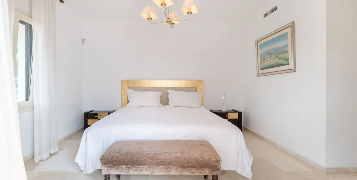 Long-term rent of detached villa in Marbella 12