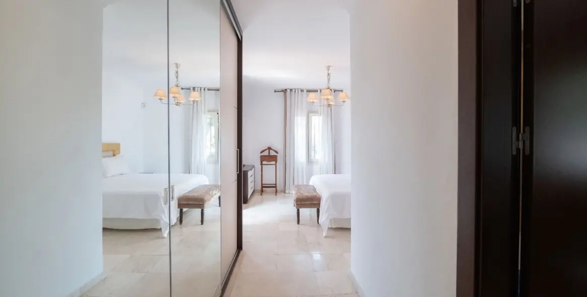 Long-term rent of detached villa in Marbella 25