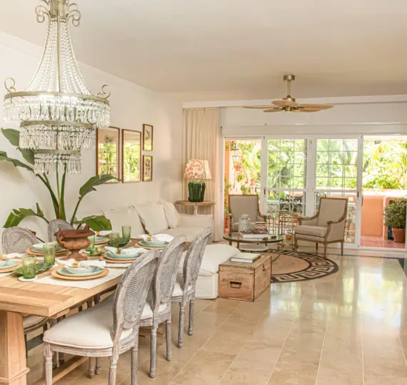 Short-term rent of townhouse in The Golden Mile