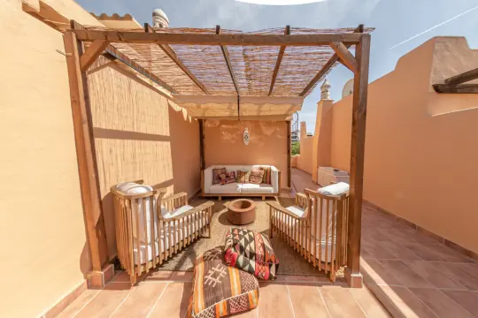 Image 37 thumb