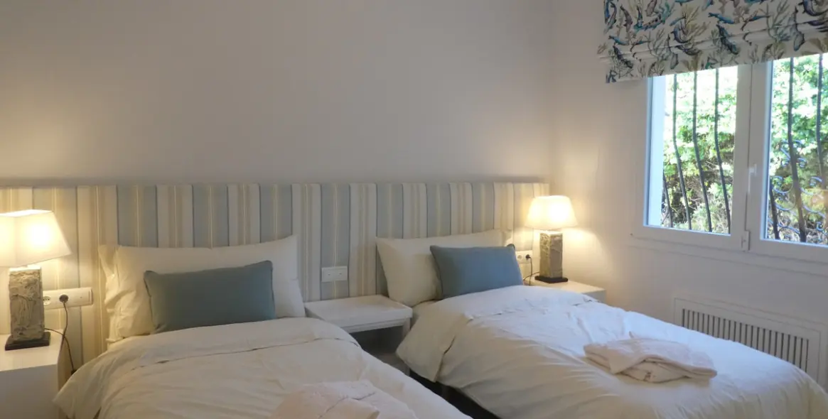 Краткосрочная аренда  отдельно стоящей виллы в Estepona 21